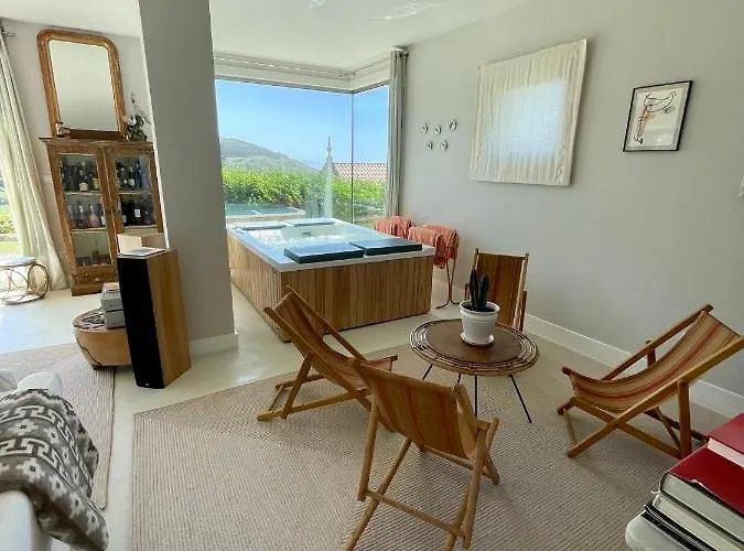 Casa Do Cruceiro Surfing Costa Da Morte Nyaraló